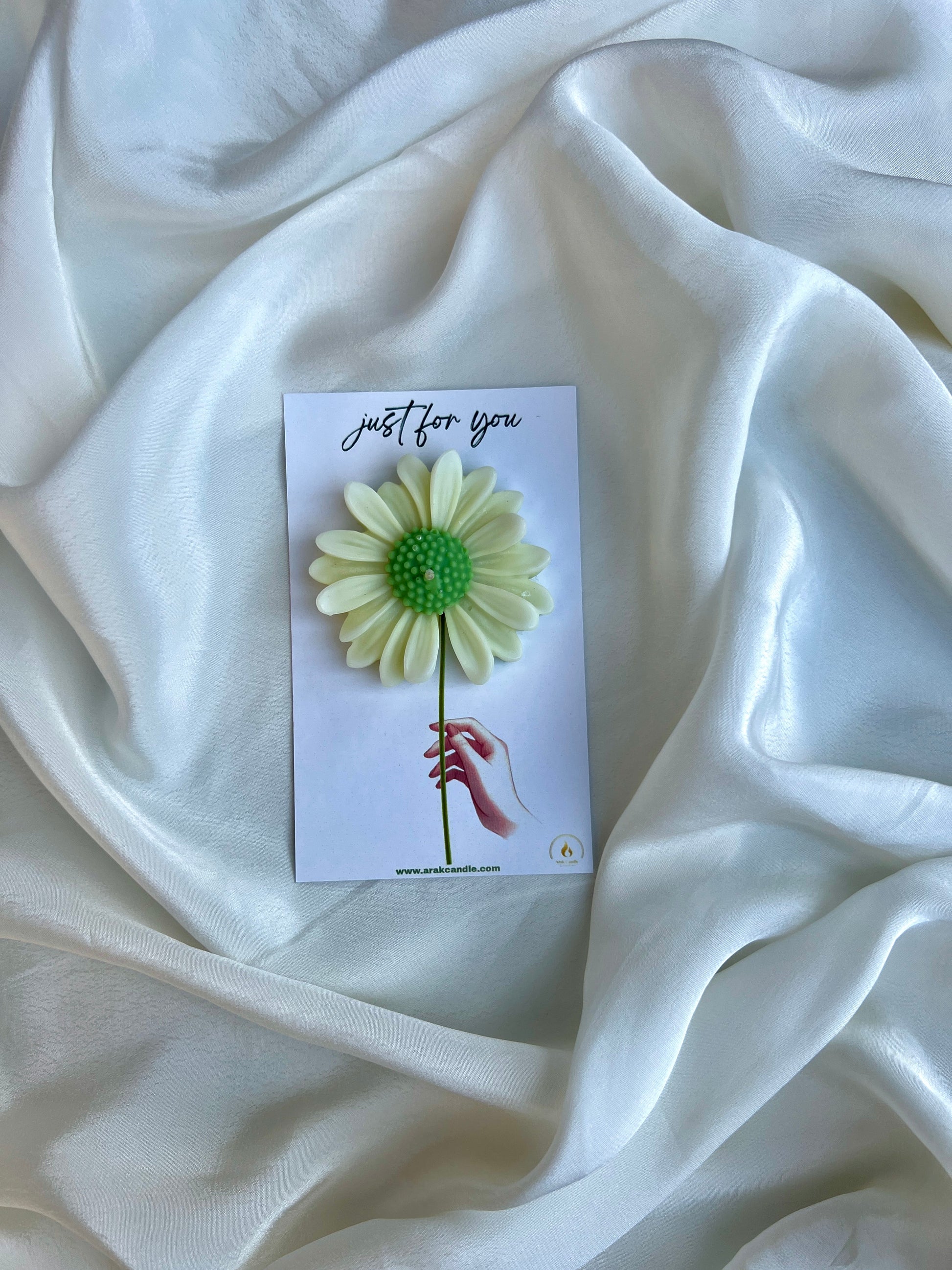 Daisy Flower Design Candle for Home Décor – Arak Candle