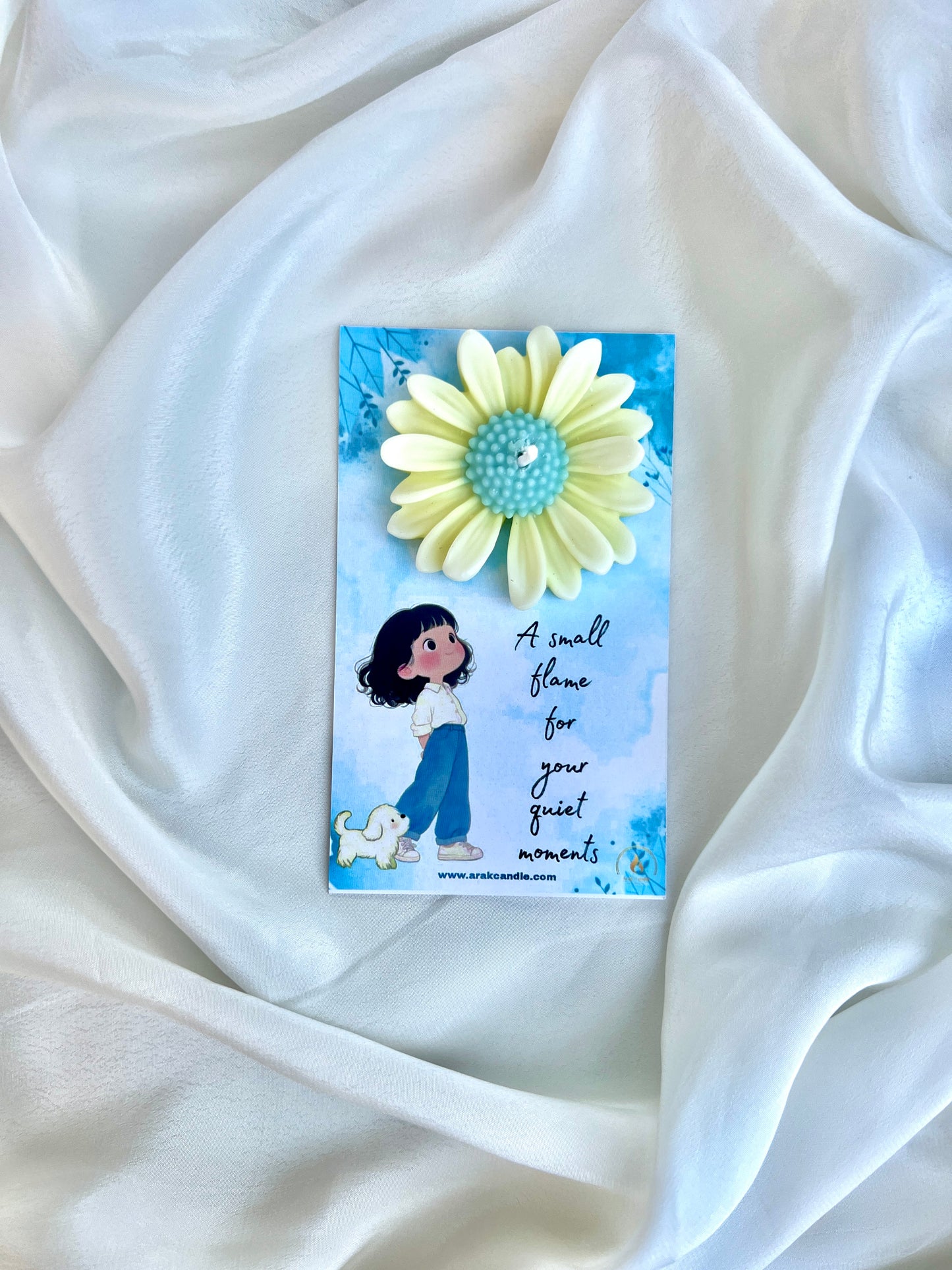 Daisy Flower Design Candle for Home Décor – Arak Candle