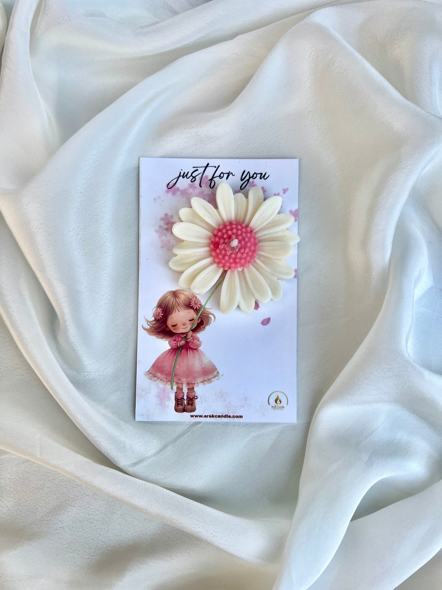 Daisy Flower Design Candle for Home Décor – Arak Candle