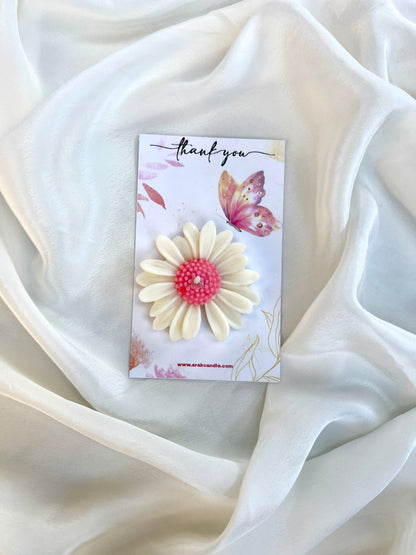 Daisy Flower Design Candle for Home Décor – Arak Candle