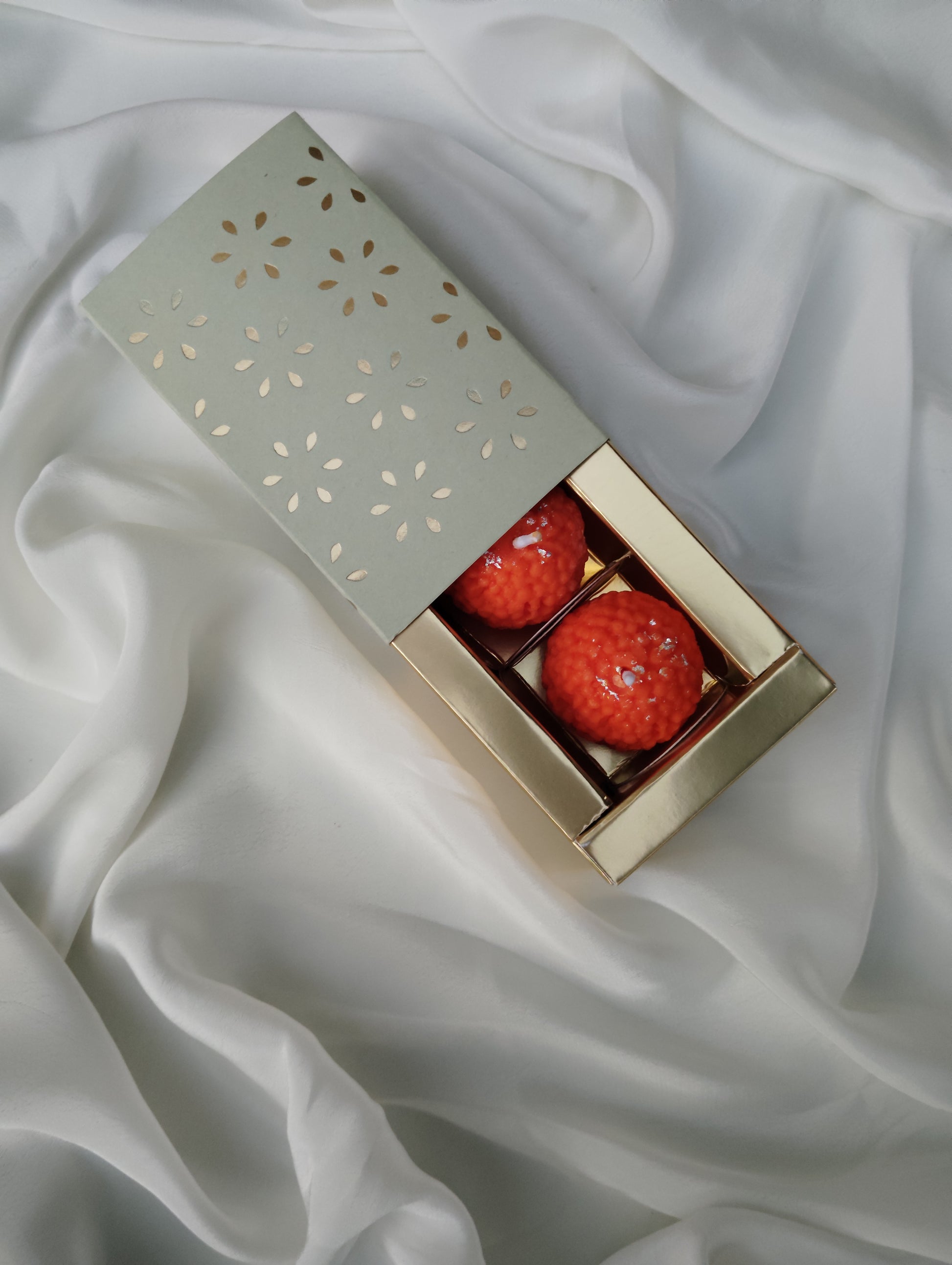 2 Piece Traditional Laddu Candle Gift Set – Arak Candle